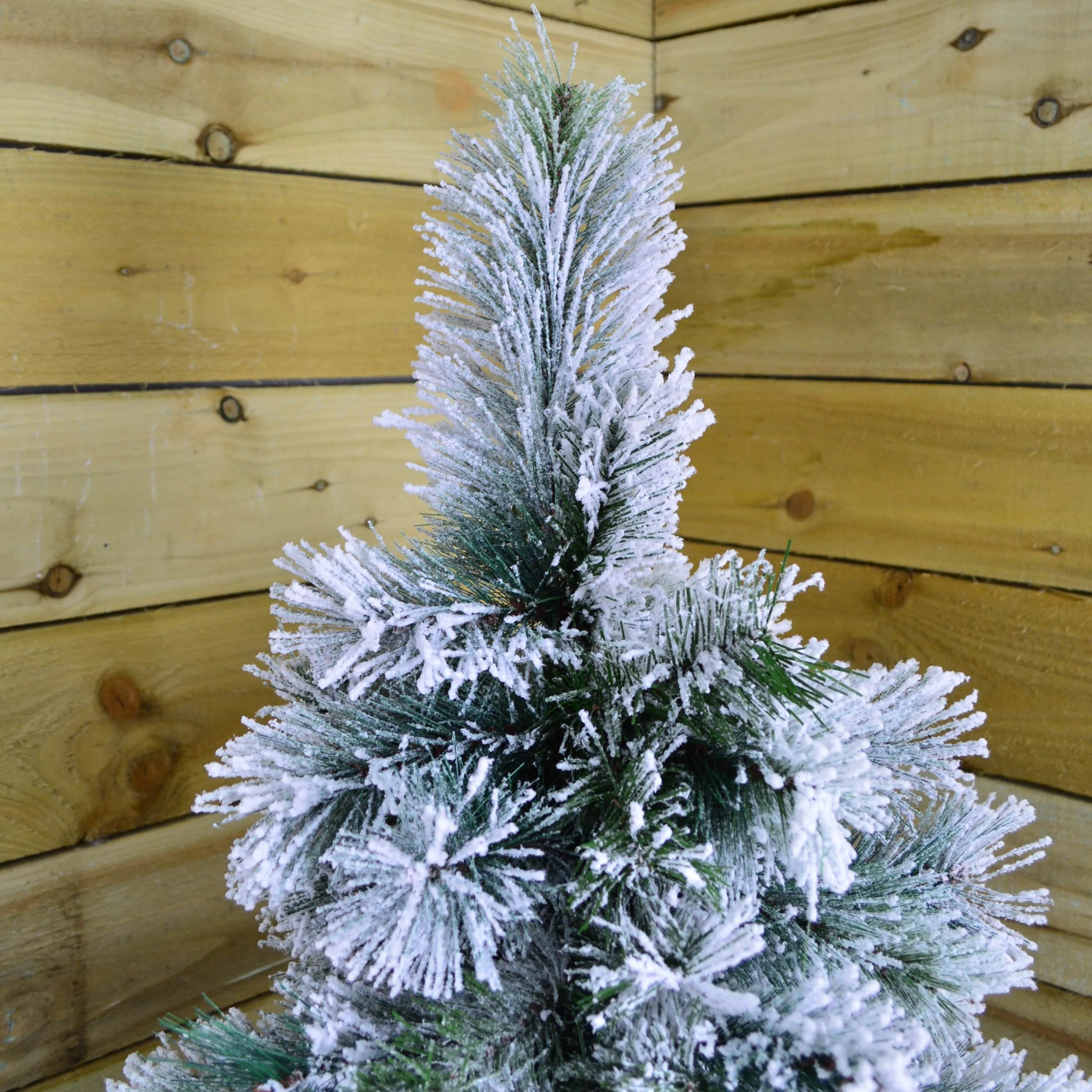 120cm (4ft) x 76cm (2.5ft) Snowy Vancouver Mixed Pine Christmas Tree