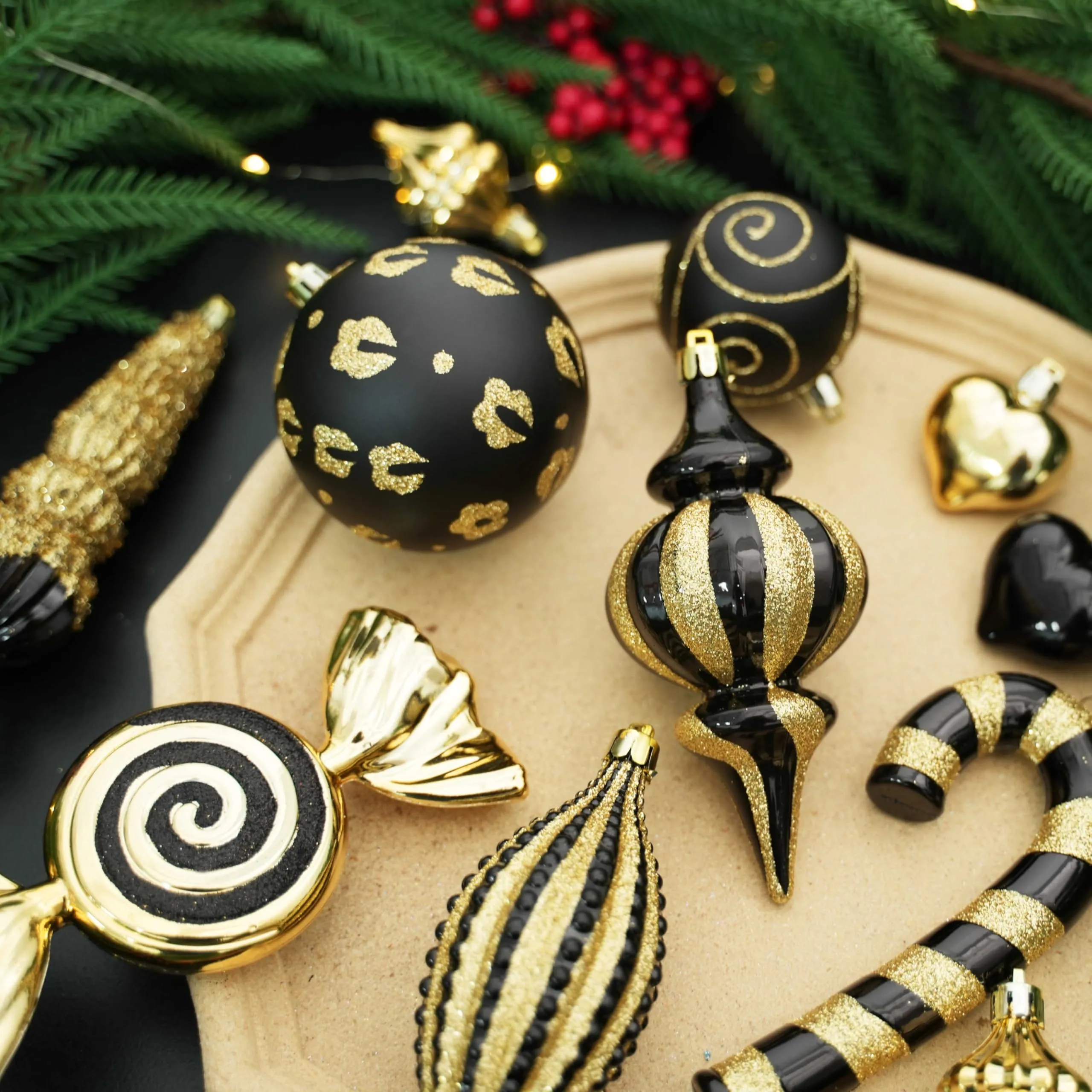 145pcs Gold and Black Christmas Balls Ornaments Set