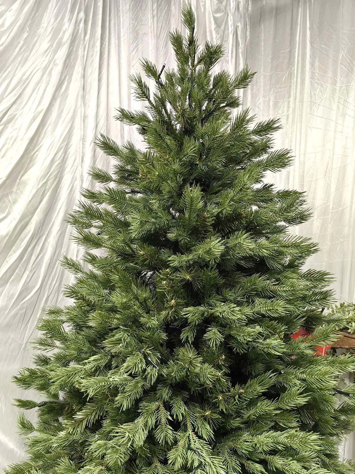 7.5ft Pre-lit 'Real Touch' Spruce