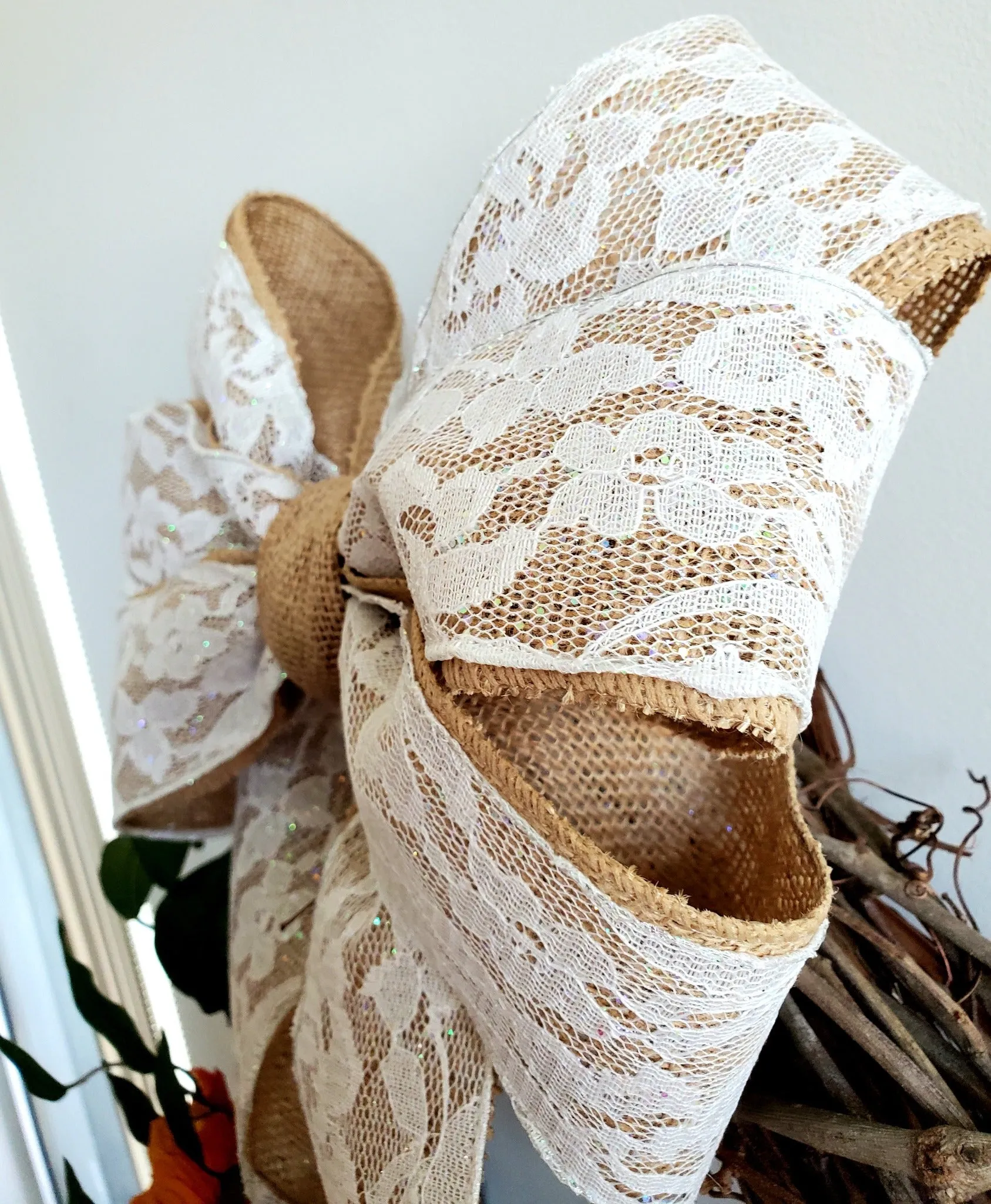 Hand-Made Bow Burlap Sparkly Lace - Perfect for Weddings, Parties, and Special Occasions