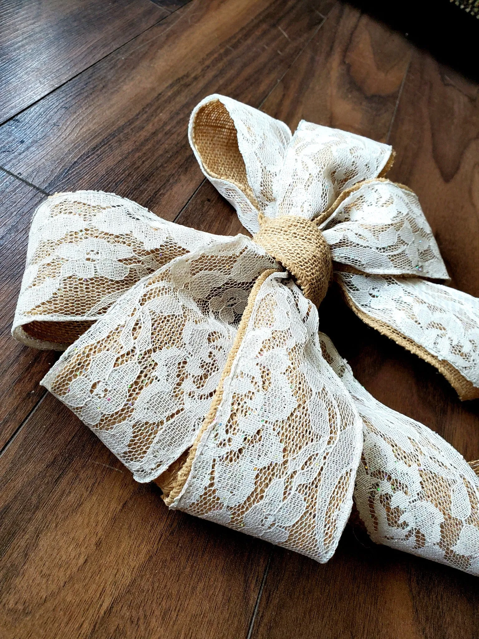 Hand-Made Bow Burlap Sparkly Lace - Perfect for Weddings, Parties, and Special Occasions