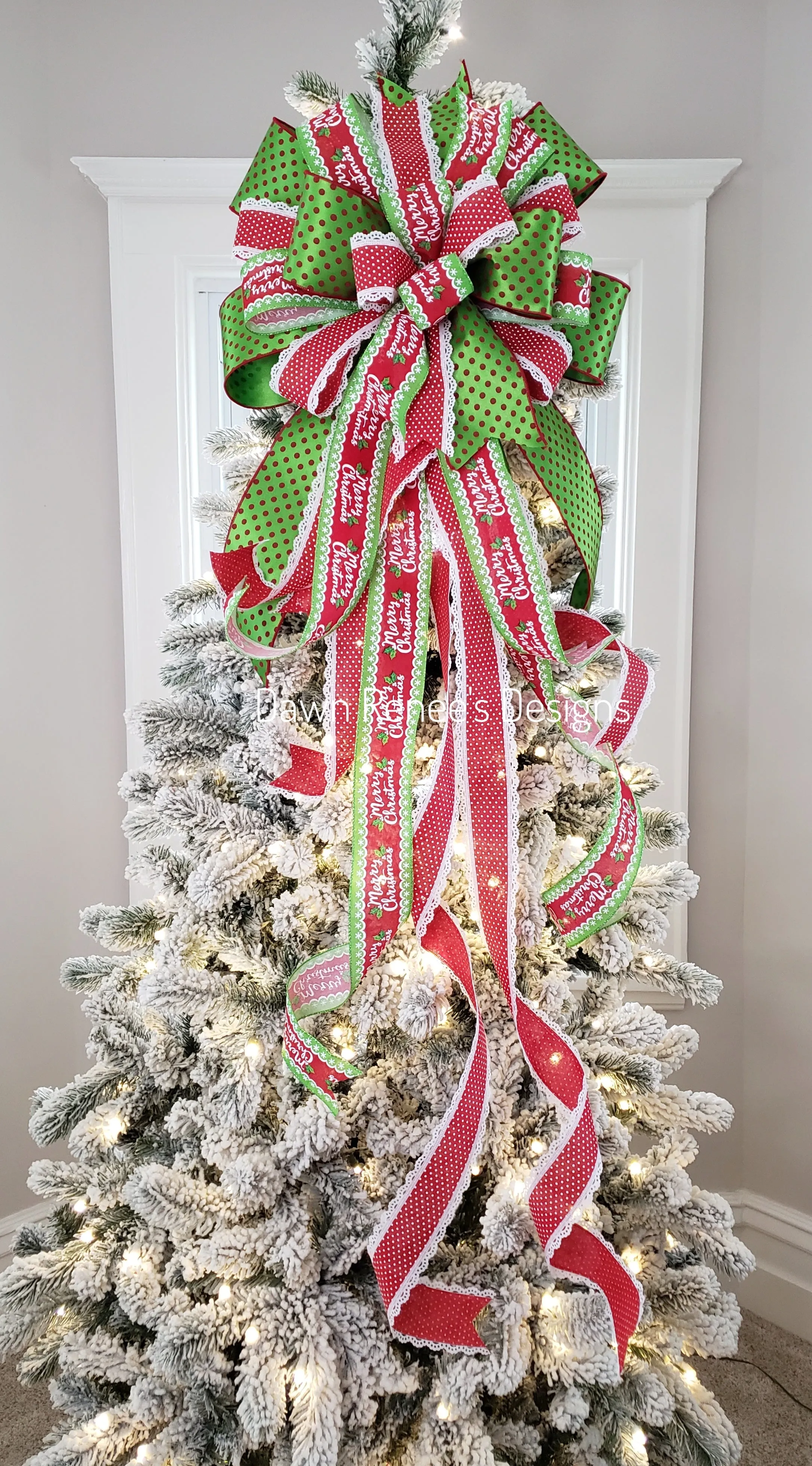 Polka Dot Christmas Tree Bow in Green Red White